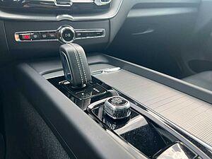 Volvo  T6 Twin Engine AWD R-Design PANO|MEMORY|LED