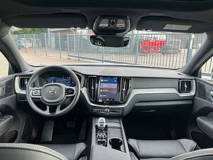 Volvo  T6 Plus Dark PANO|AHK|FLED|20'|