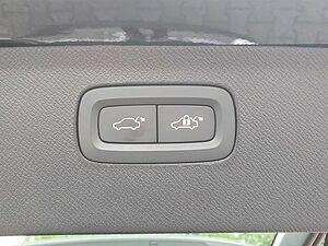 Volvo  T8 Ultra Bright 7 SITZER HEAD UP|CAM|LEDER|