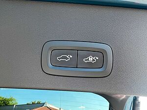Volvo  Recharge Plus PANO|NAVI|LED|KAMERA|69kWh|AHK