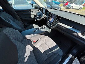 Volvo  B4 Autom. (Diesel) Core