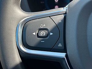 Volvo  B4 Autom. (Diesel) Core