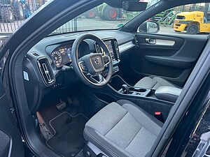 Volvo  T4 2WD Core Plug-In (E6d)