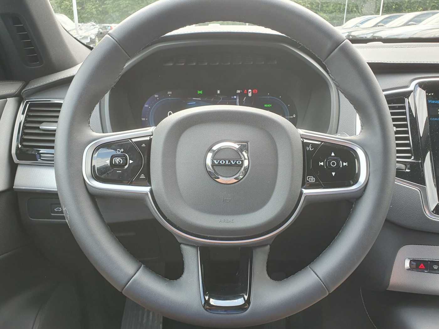 Volvo  Recharge T8 AWD Plus Dark