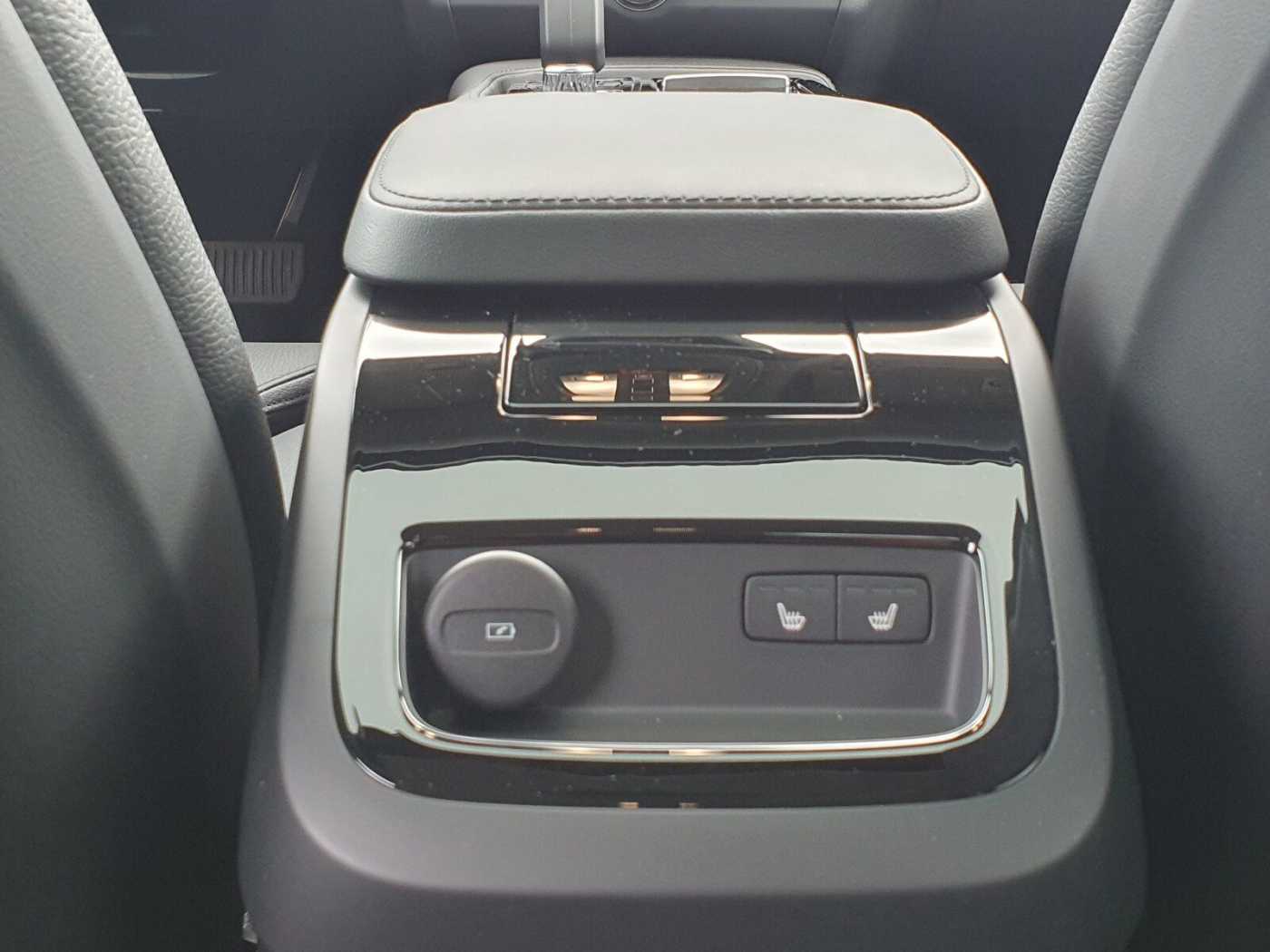 Volvo  Recharge T8 AWD Plus Dark PANO | POLESTAR