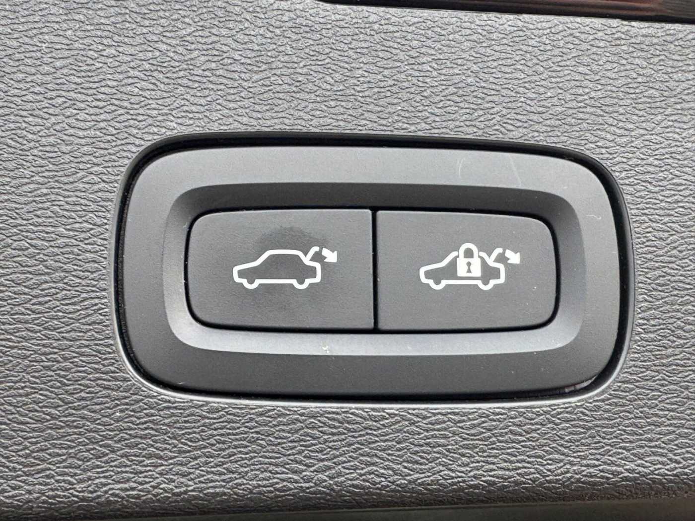 Volvo  T6 TwinEngine AWD Inscription Expression LED