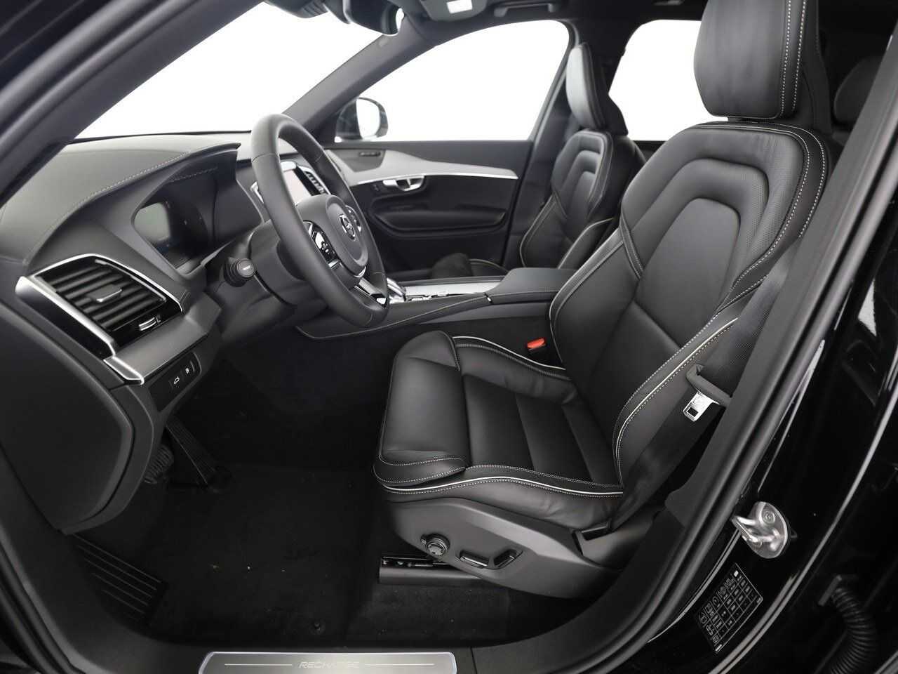 Volvo  Recharge T8 Plus Bright PANO