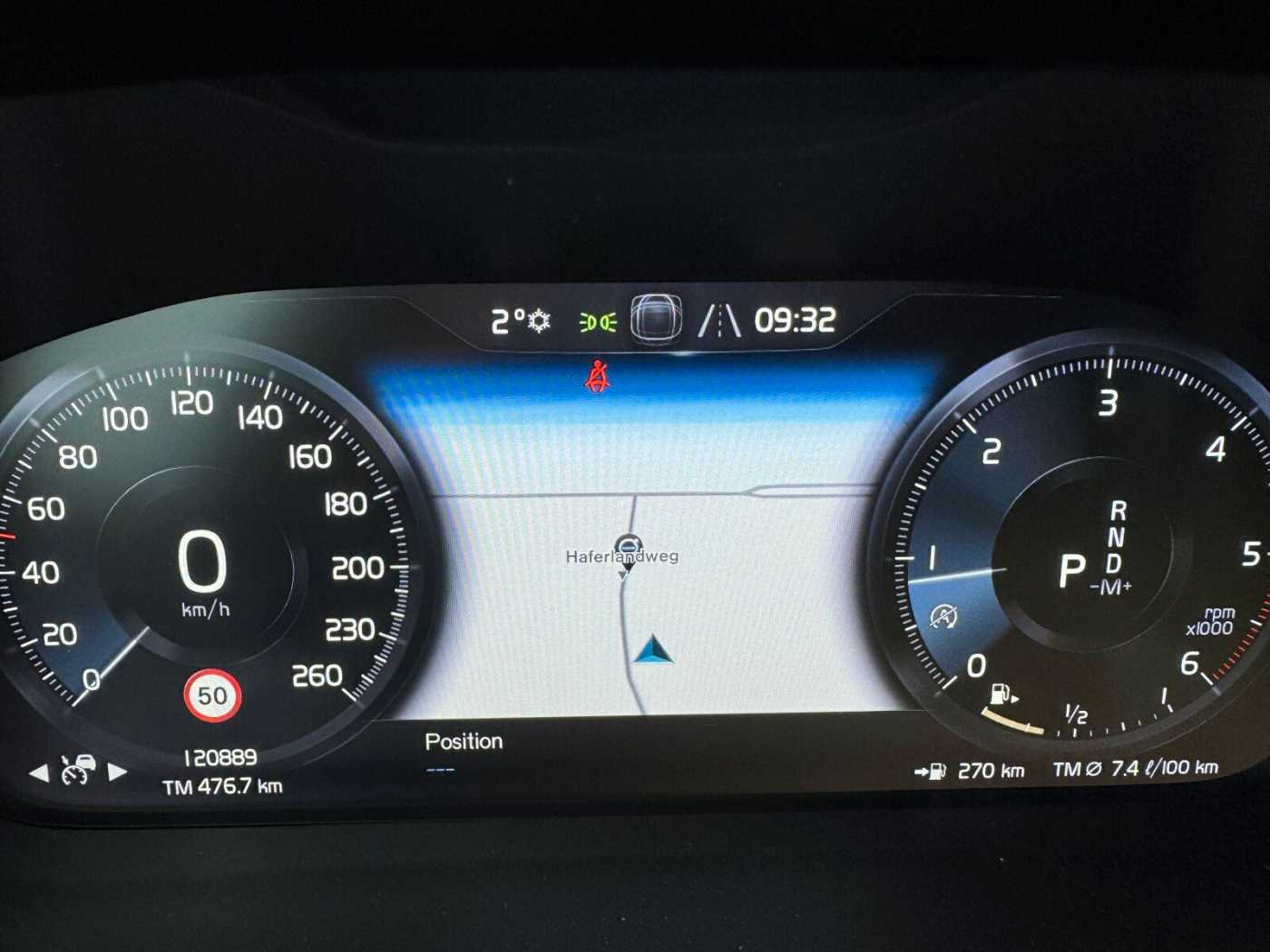 Volvo  D3 2WD Momentum Pro Navi/KeylessStart/Klima