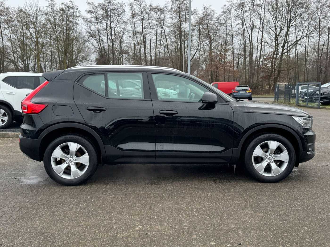 Volvo  D3 2WD Momentum Pro Navi/KeylessStart/Klima