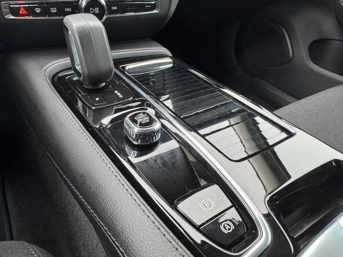 Volvo  T6 TwinEngine AWD Inscription Expression LED