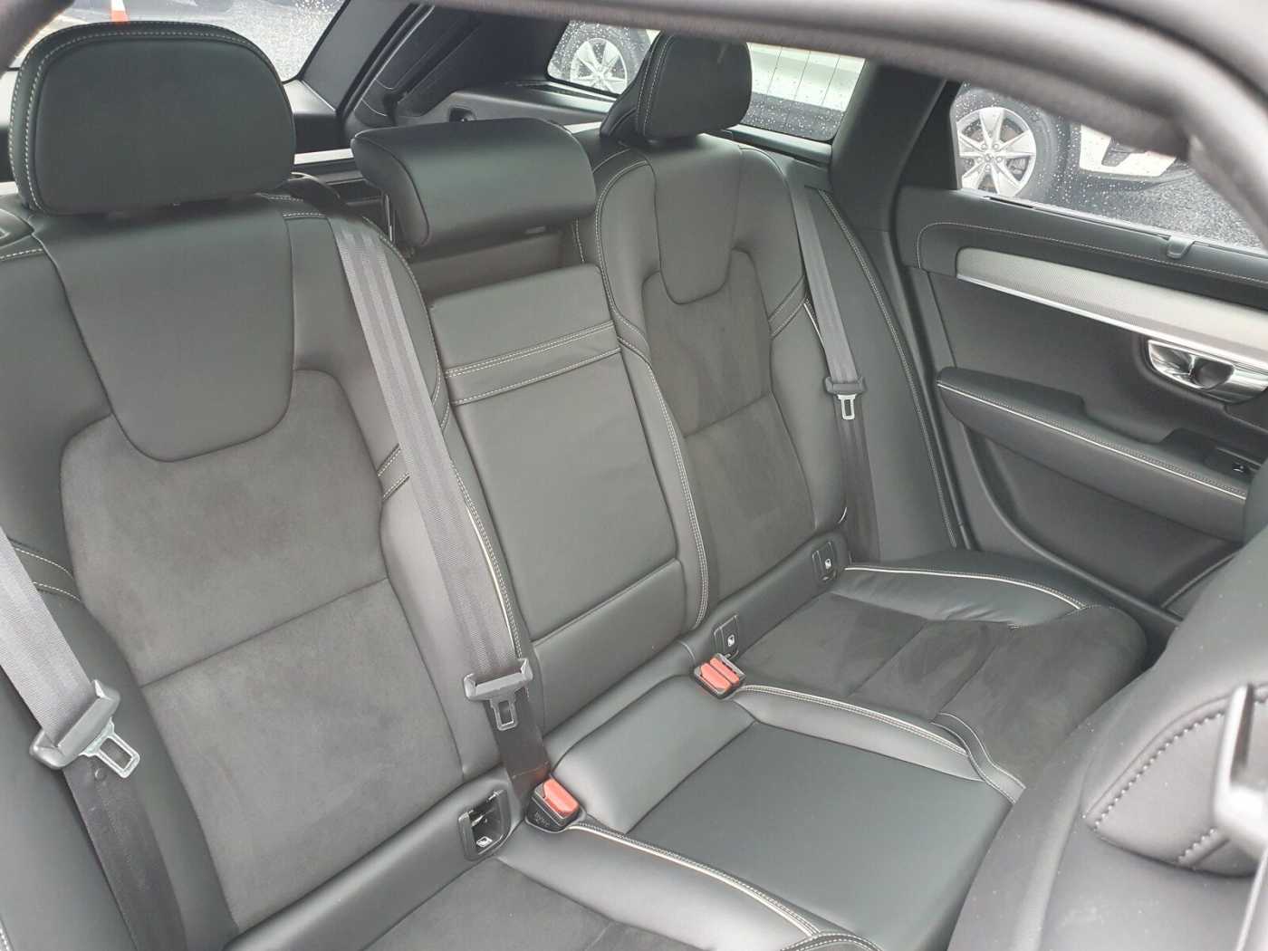 Volvo  T6 Twin Engine AWD R-Design Plug-In AHK|PANO