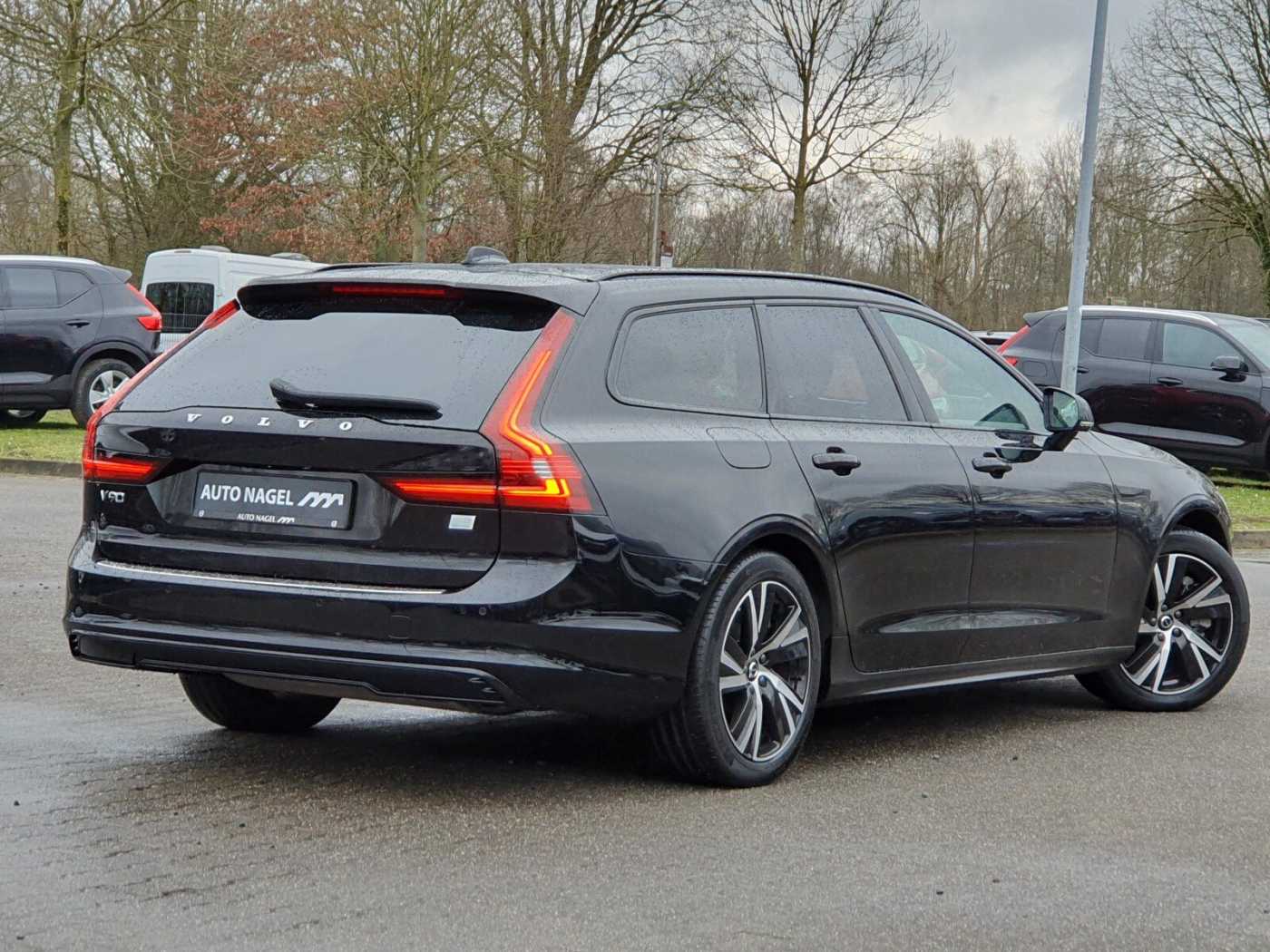 Volvo  T6 Twin Engine AWD R-Design Plug-In AHK|PANO