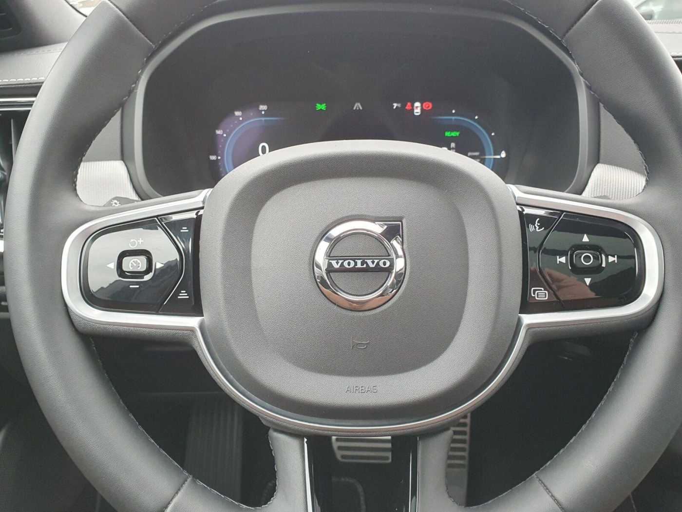 Volvo  T6 Twin Engine AWD R-Design Plug-In AHK|PANO