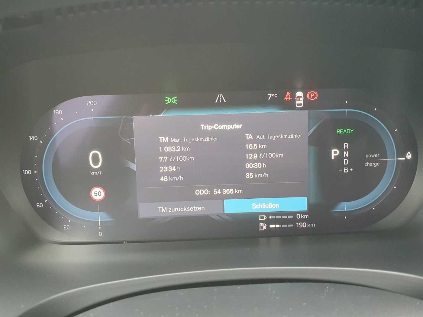Volvo  T6 Twin Engine AWD R-Design Plug-In AHK|PANO