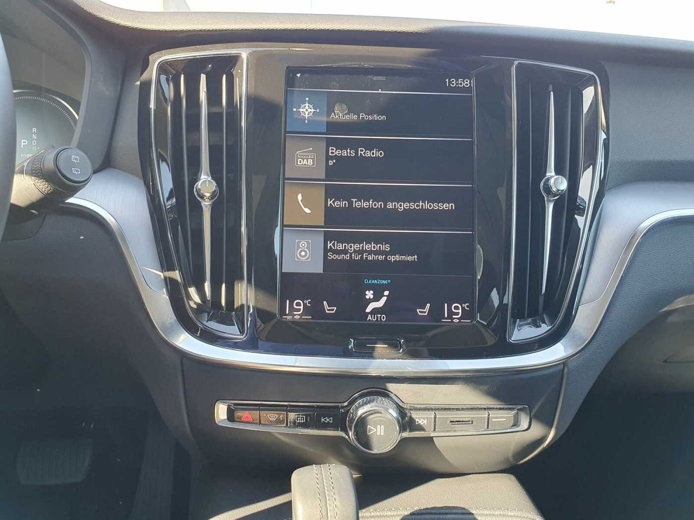 Volvo  T6 Twin Engine AWD R-Design Expression Navi