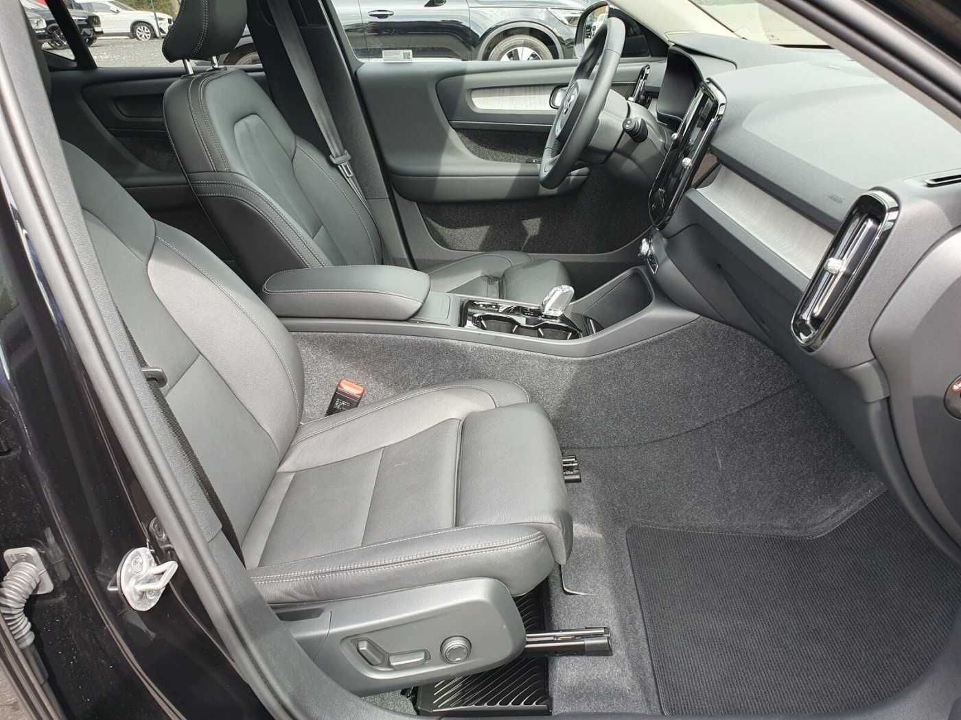 Volvo  B4 Autom. Ultra Dark 21'ALU|STANDH|LEDER|