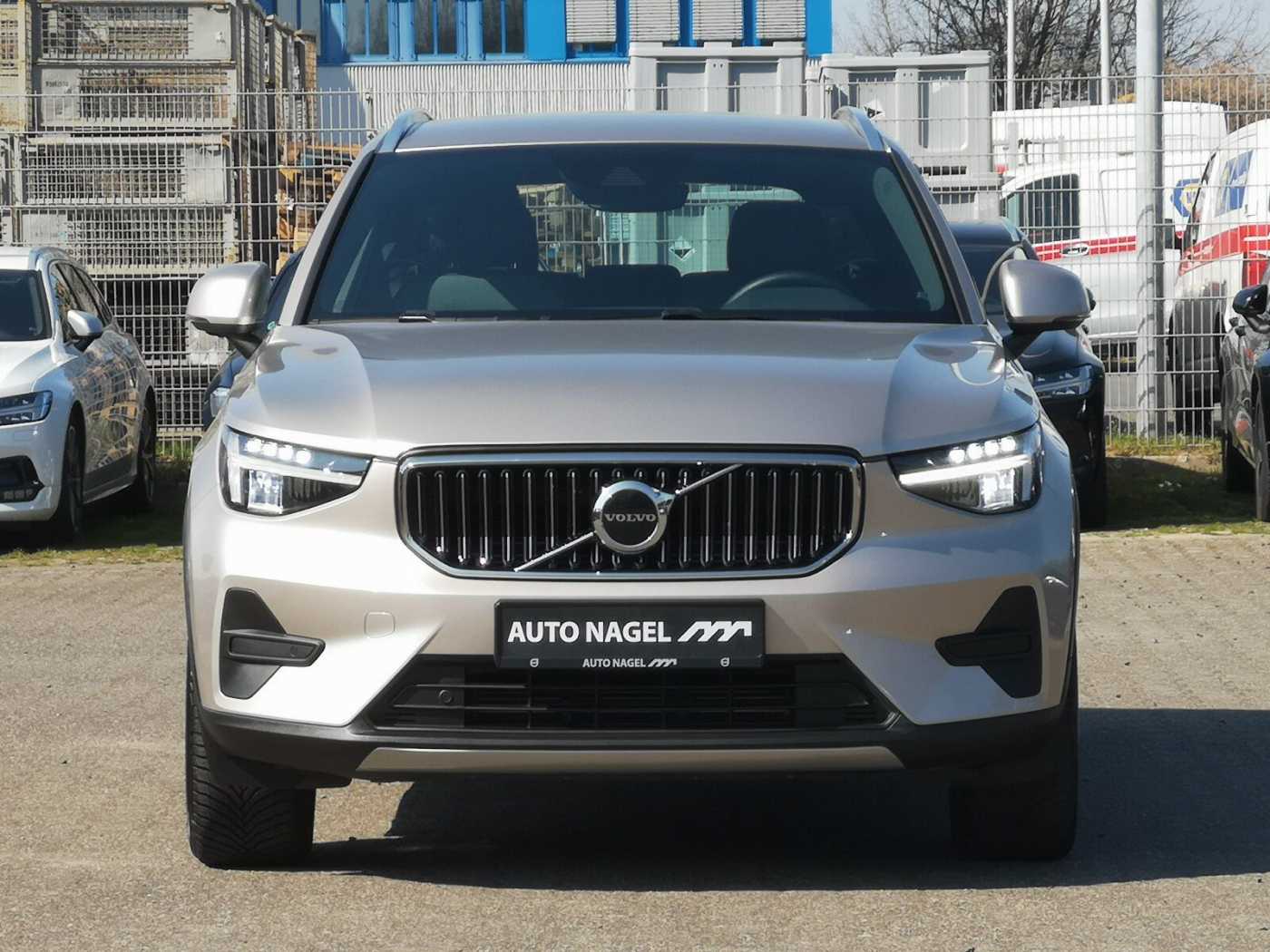 Volvo  T4 Twin Engine Core STANDH|AHK|LED|