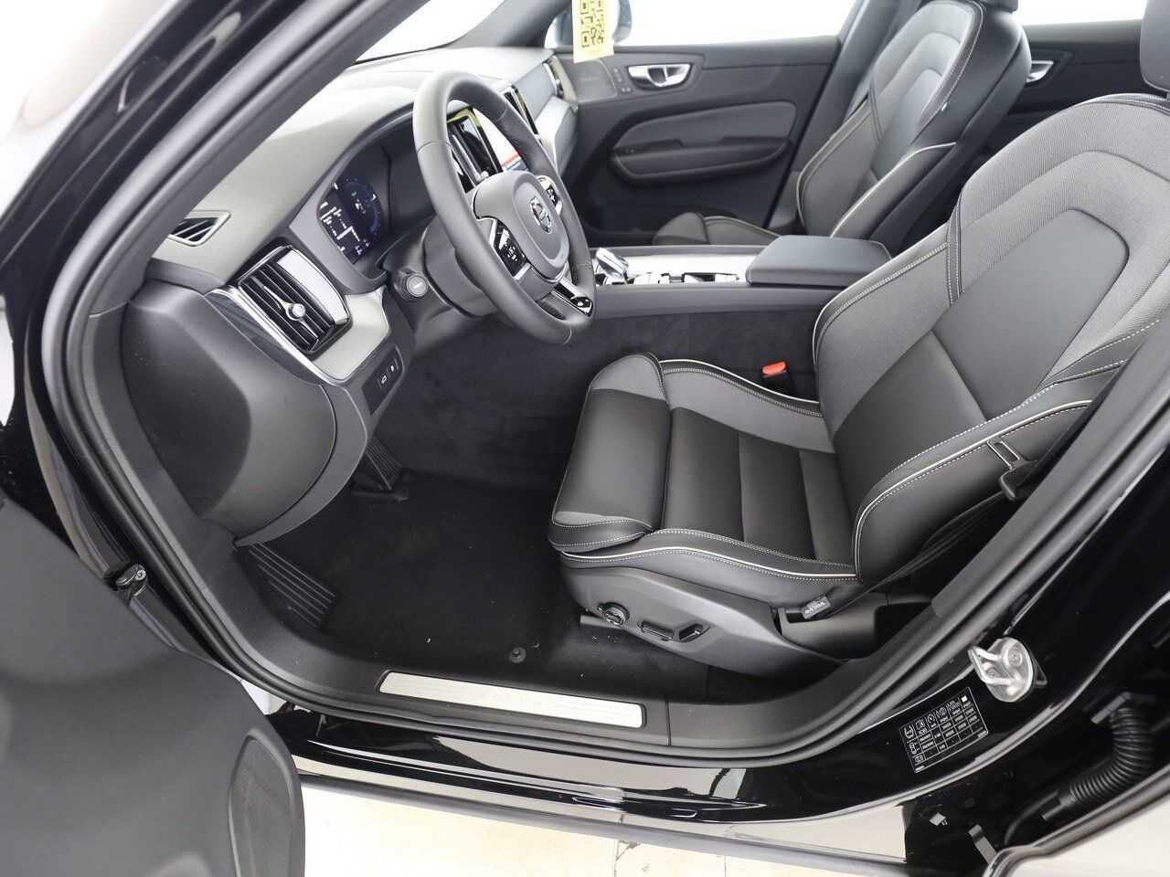 Volvo  Recharge T6 Plus Black Edition FLED|HK|21'|