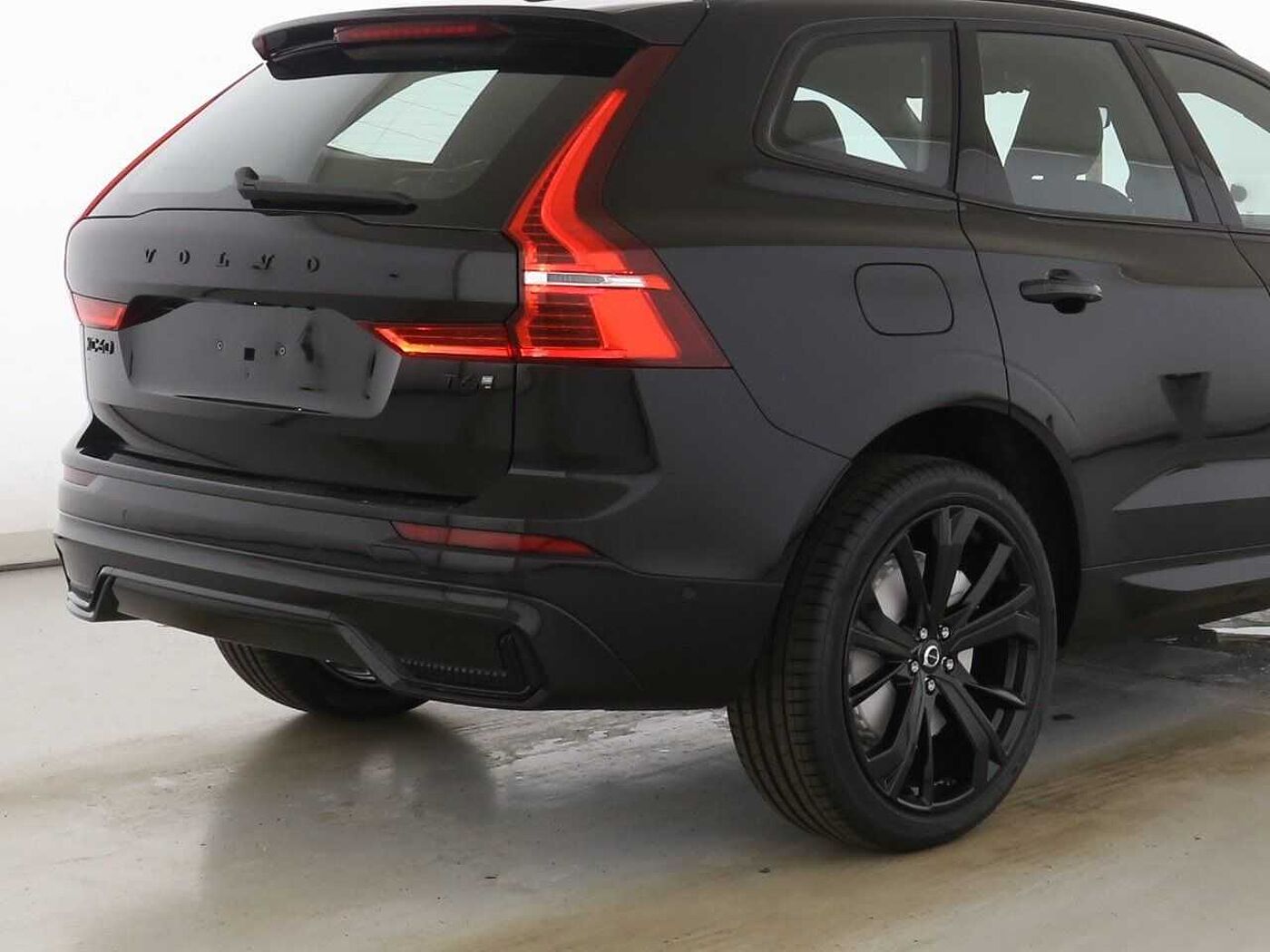 Volvo  Recharge T6 Plus Black Edition FLED|HK|21'|