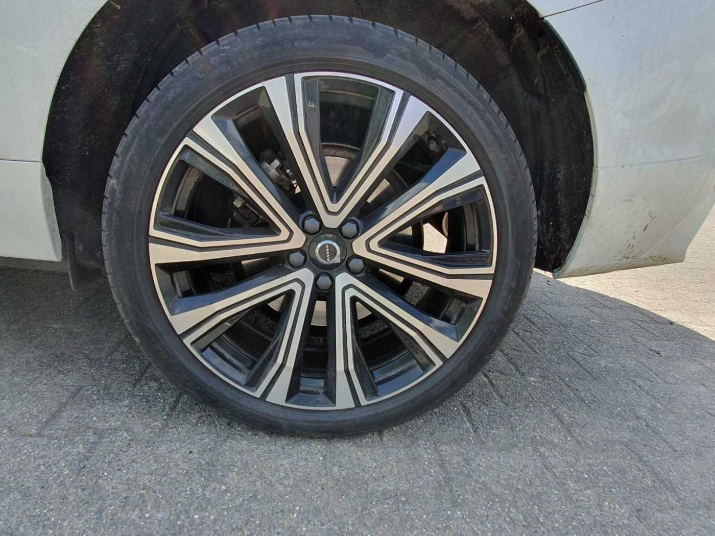 Volvo  Recharge T6 R-Design LONG RANGE AHK|PANO|