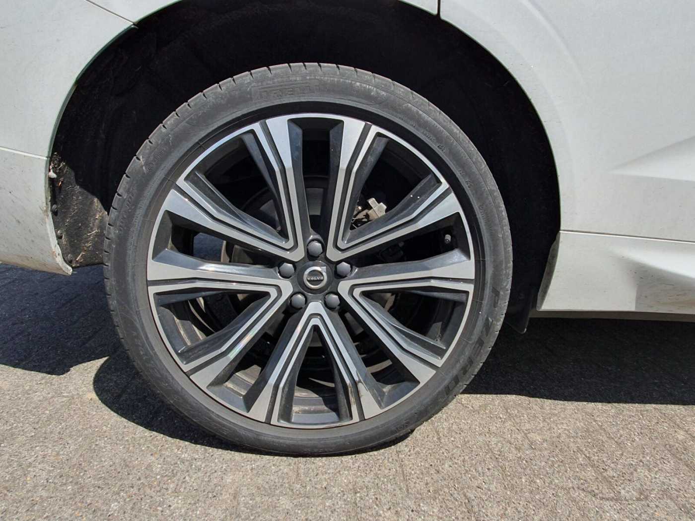 Volvo  Recharge T6 R-Design LONG RANGE AHK|PANO|