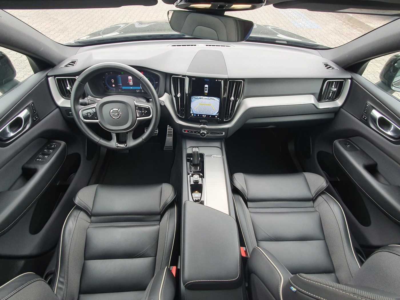Volvo  Recharge T6 R-Design LONG RANGE AHK|PANO|BC