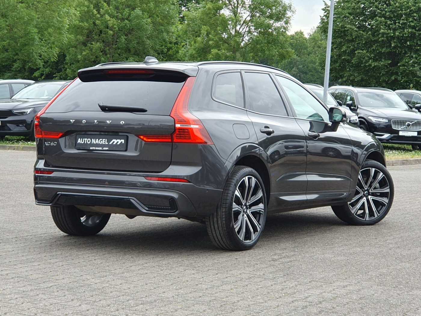 Volvo  Recharge T6 R-Design LONG RANGE AHK|PANO|BC