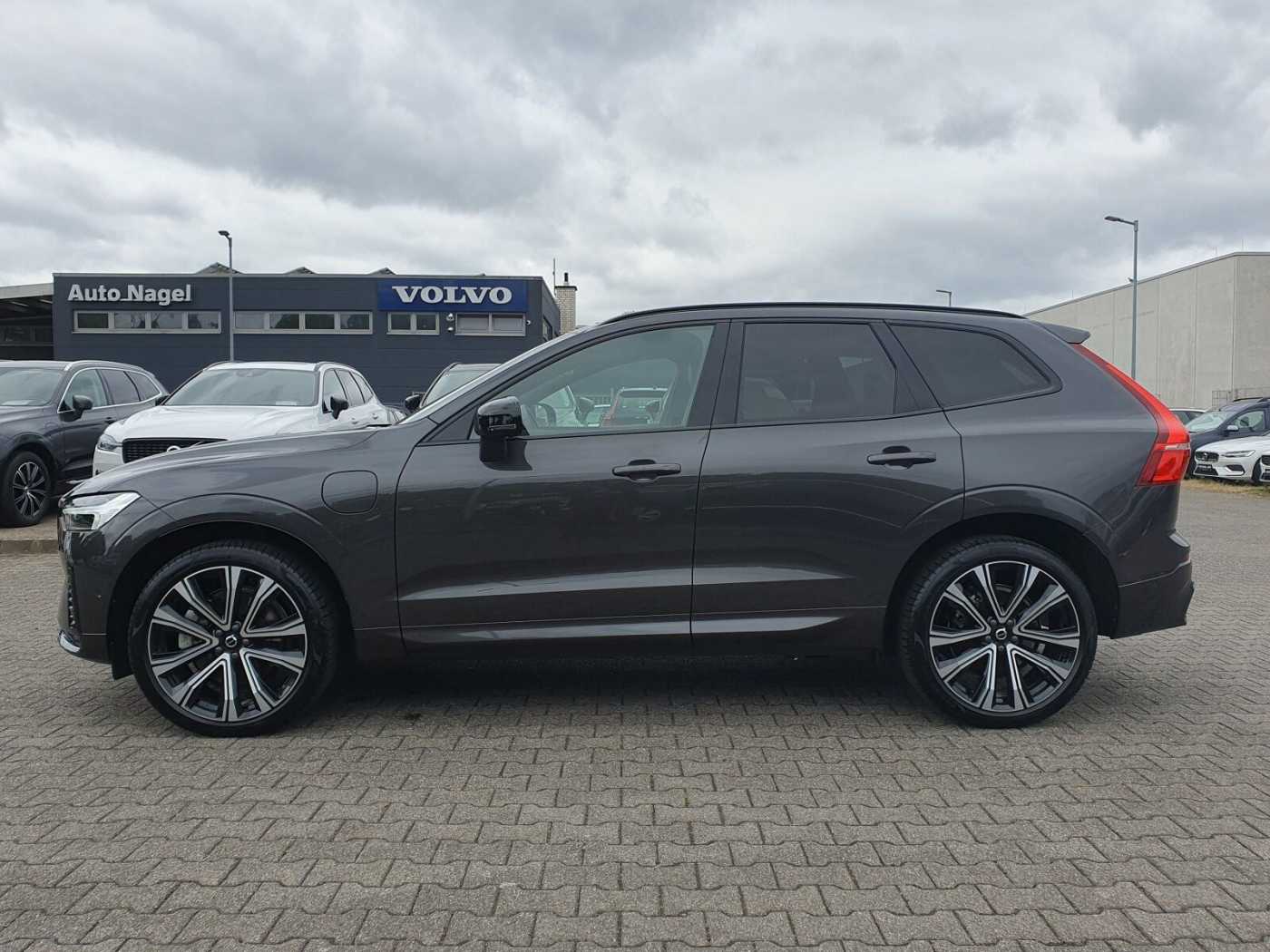 Volvo  Recharge T6 R-Design LONG RANGE AHK|PANO|BC