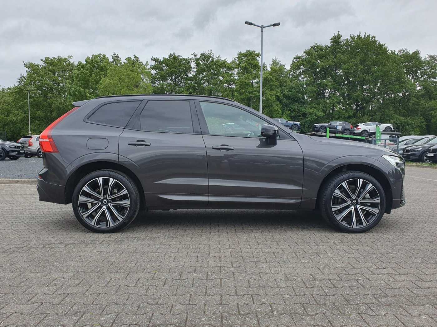 Volvo  Recharge T6 R-Design LONG RANGE AHK|PANO|BC