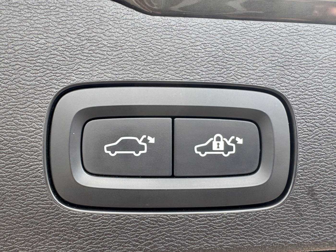 Volvo  Recharge T6 Inscription LONG RANGE