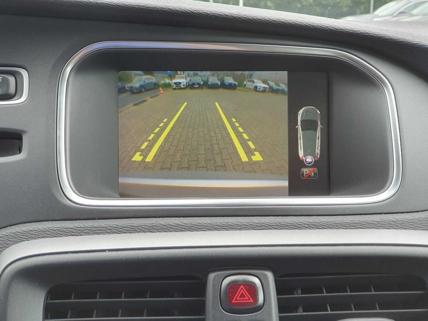 Volvo  T2 2.0 Momentum (EURO 6d-TEMP)