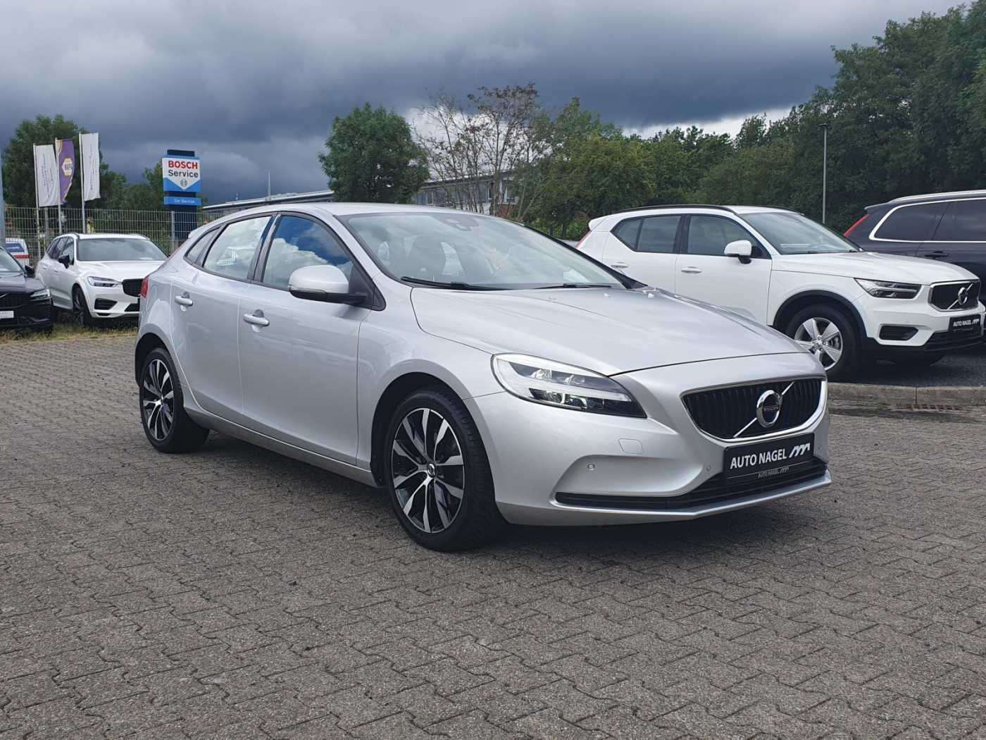 Volvo  T2 2.0 Momentum (EURO 6d-TEMP)