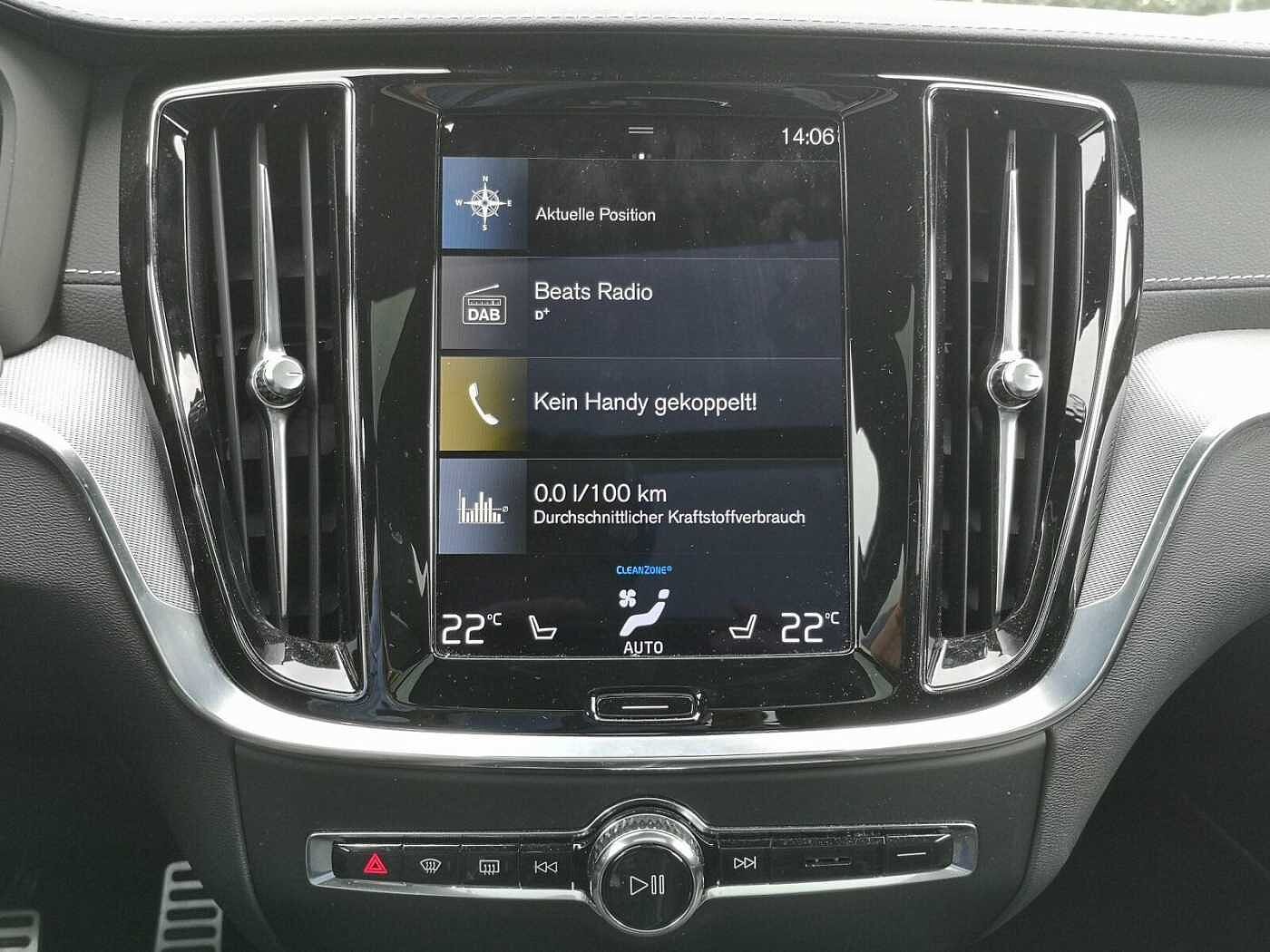 Volvo  Recharge T8 Plus Dark PANO|AHK|