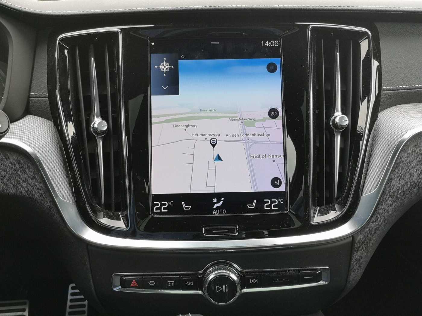 Volvo  Recharge T8 Plus Dark PANO|AHK|