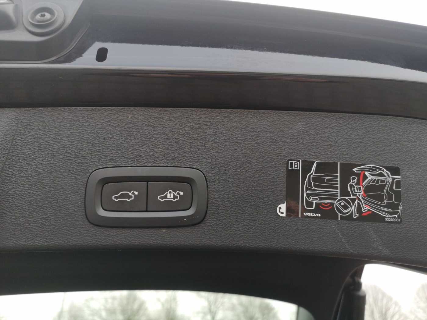 Volvo  T5 Twin Engine Inscription