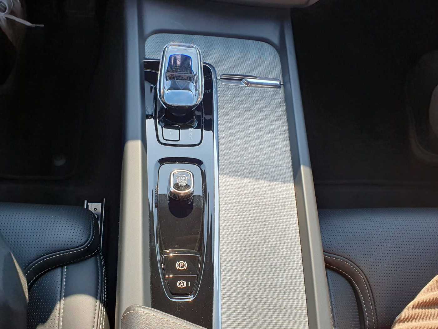 Volvo  Recharge T6 Ultra BlackEdition LUFT|AHK|B&W