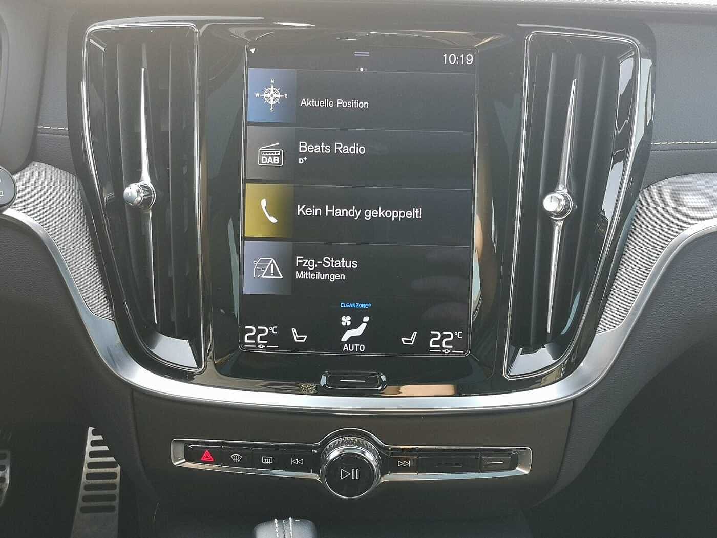 Volvo  T6 Twin Engine AWD Plus Dark Plug-In SHD/LED