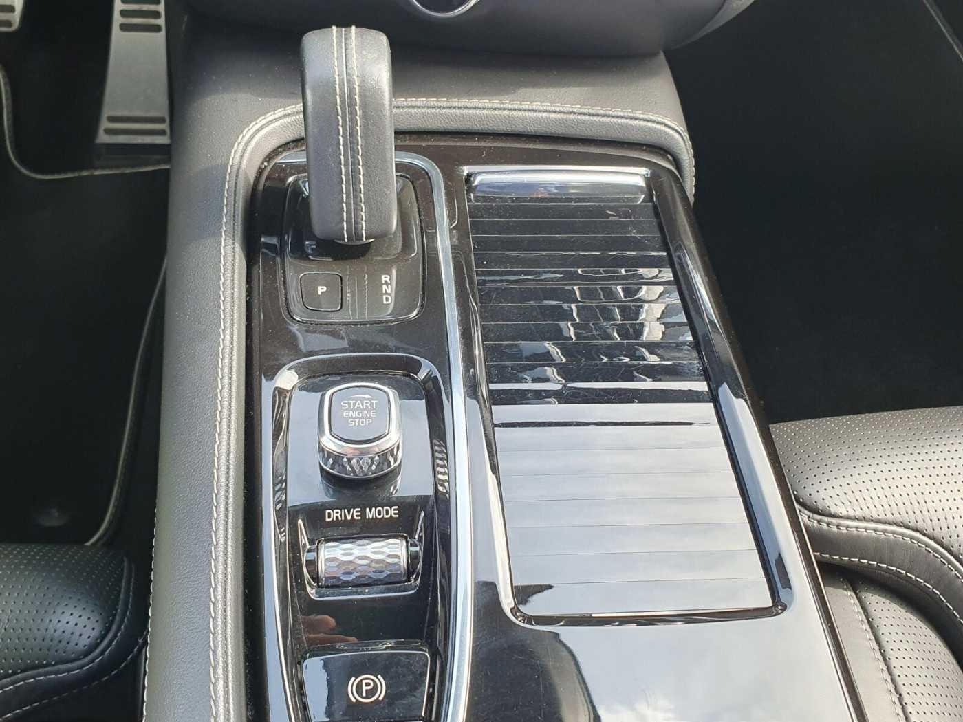 Volvo  T8 Twin Engine AWD R Design Plug-In Navi/SHD