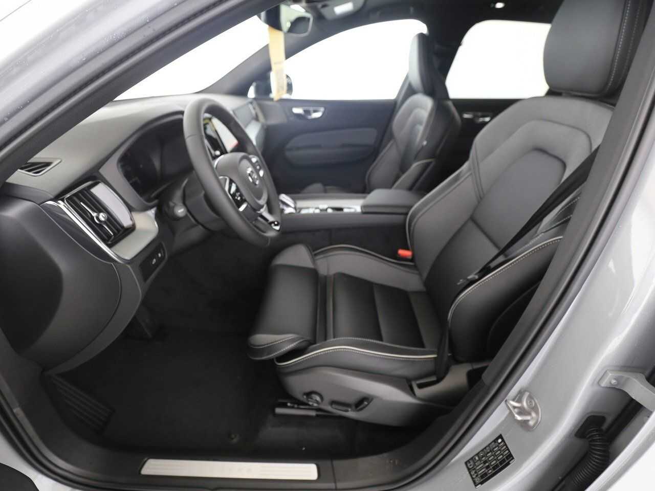 Volvo  T6 Plus Dark 20'|AHK|LED|PILOT|LED|ALARM