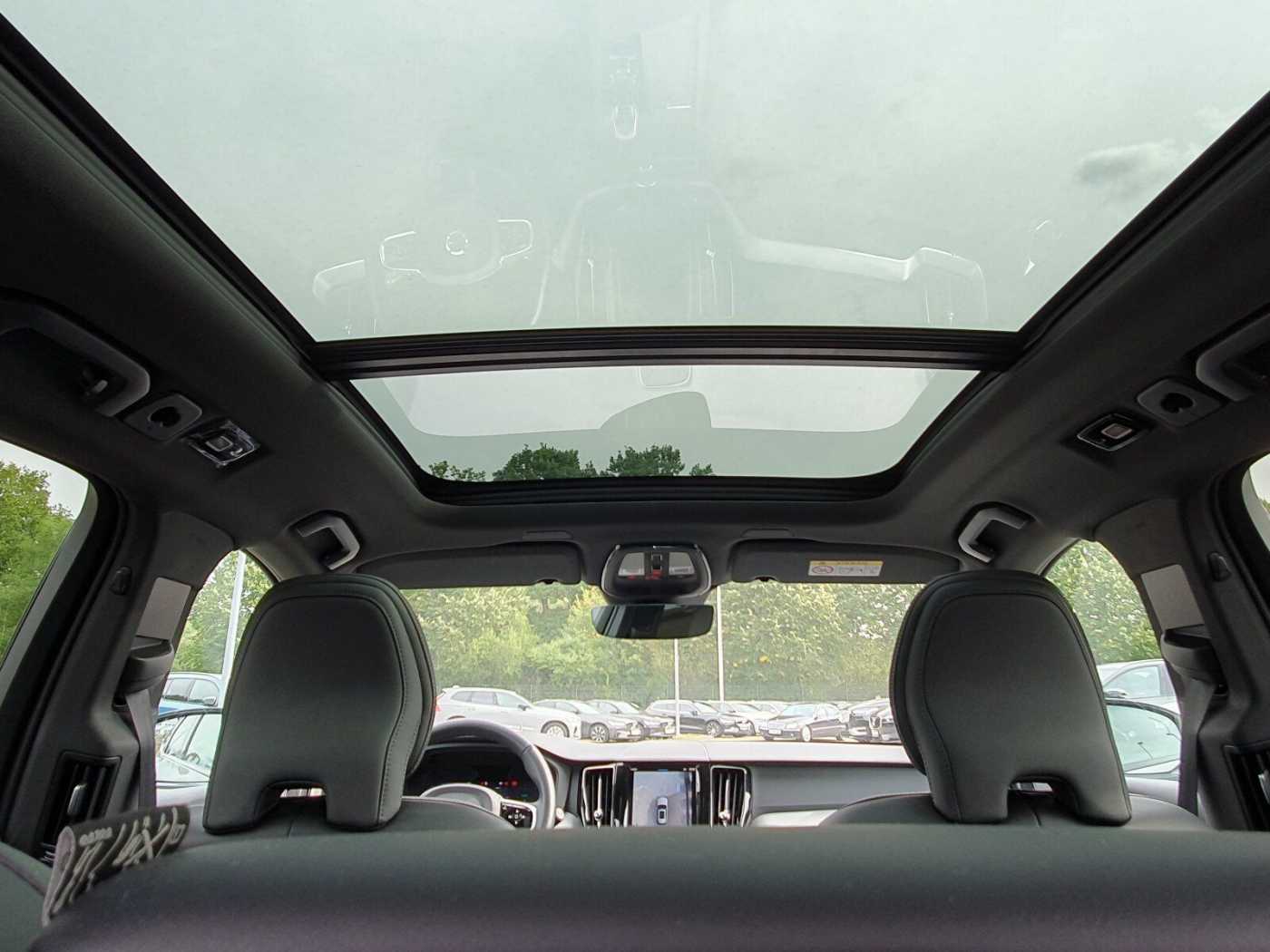 Volvo  T6 AWD Plus Dark AHK|20'|PILOT|