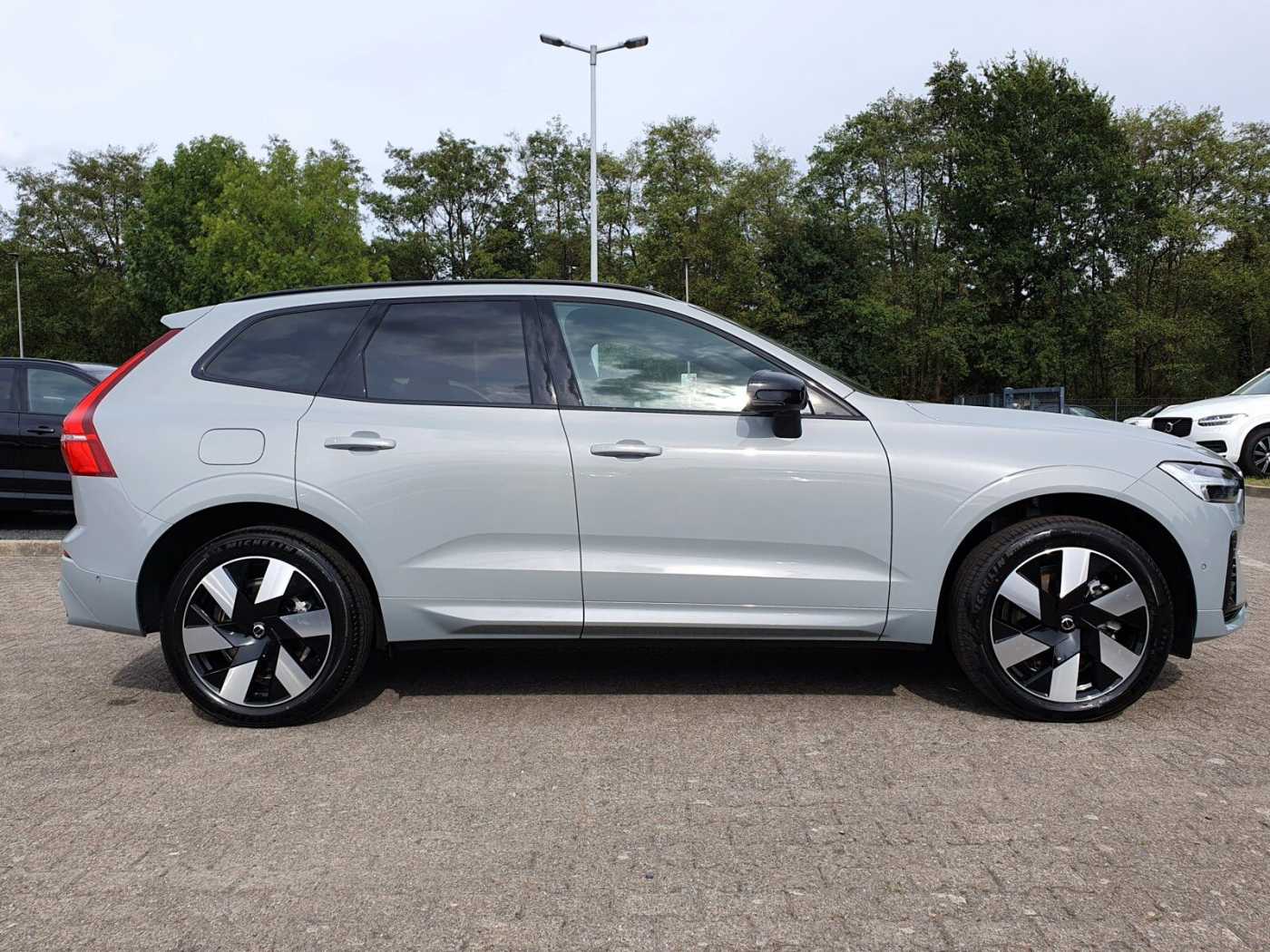 Volvo  T6 AWD Plus Dark AHK|20'|PILOT|