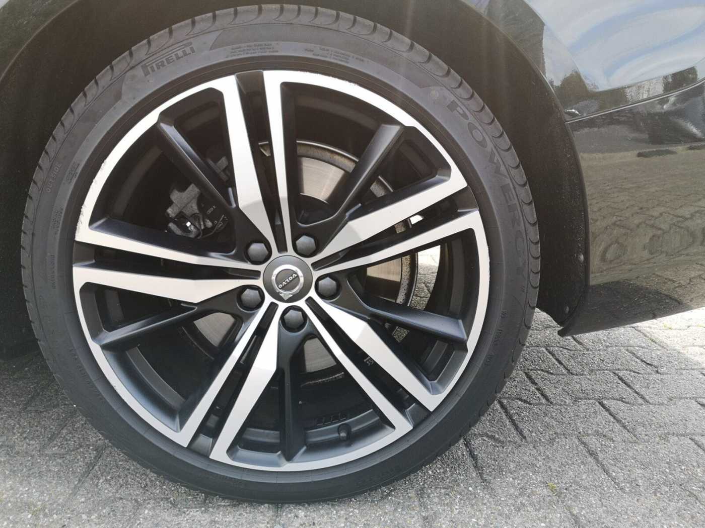 Volvo  T6 Twin Engine AWD R Design Plug-In Navi/SHD