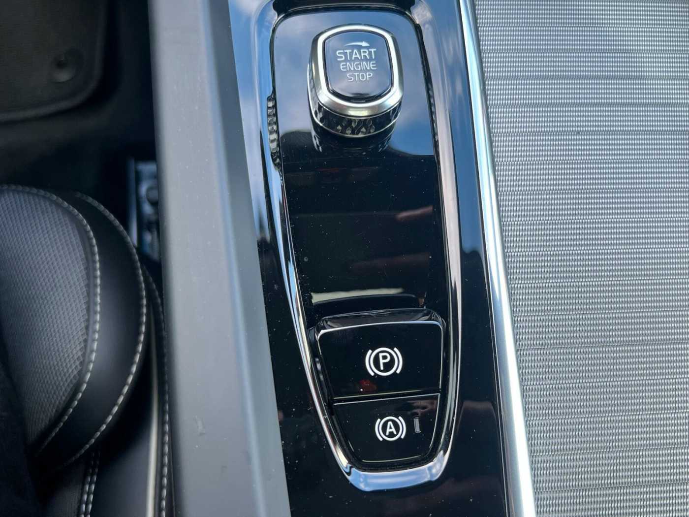 Volvo  T6 Plus Dark AHK|PANO|20'|360CAM|ALARM|ACC