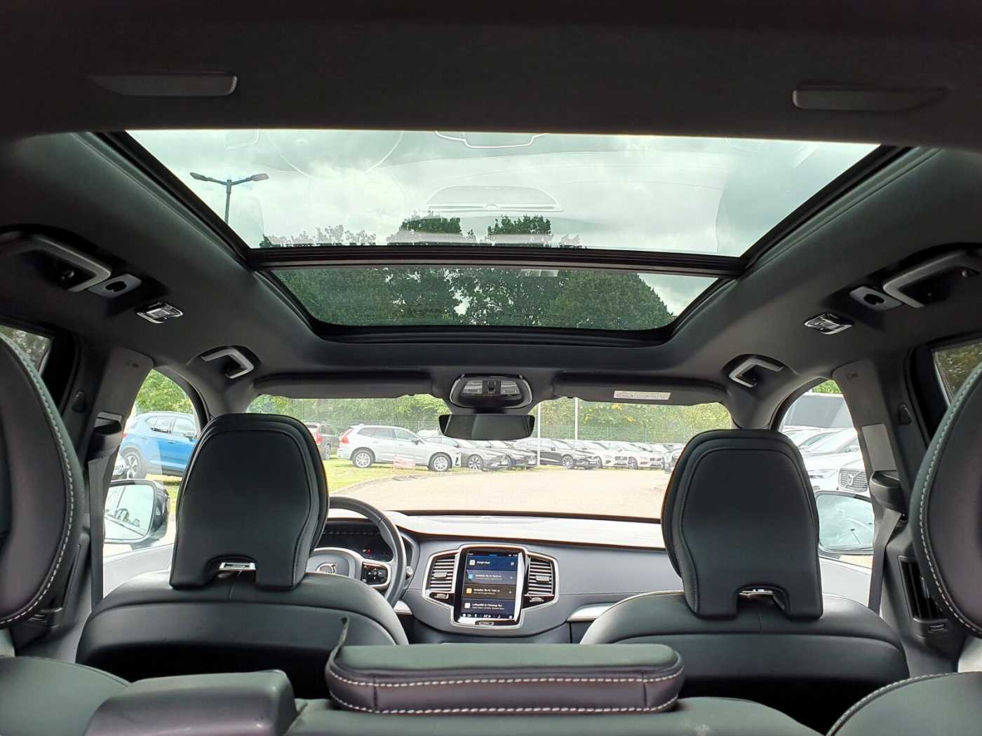 Volvo  T8 AWD Plus Dark Plug-In SD/Keyless-Start