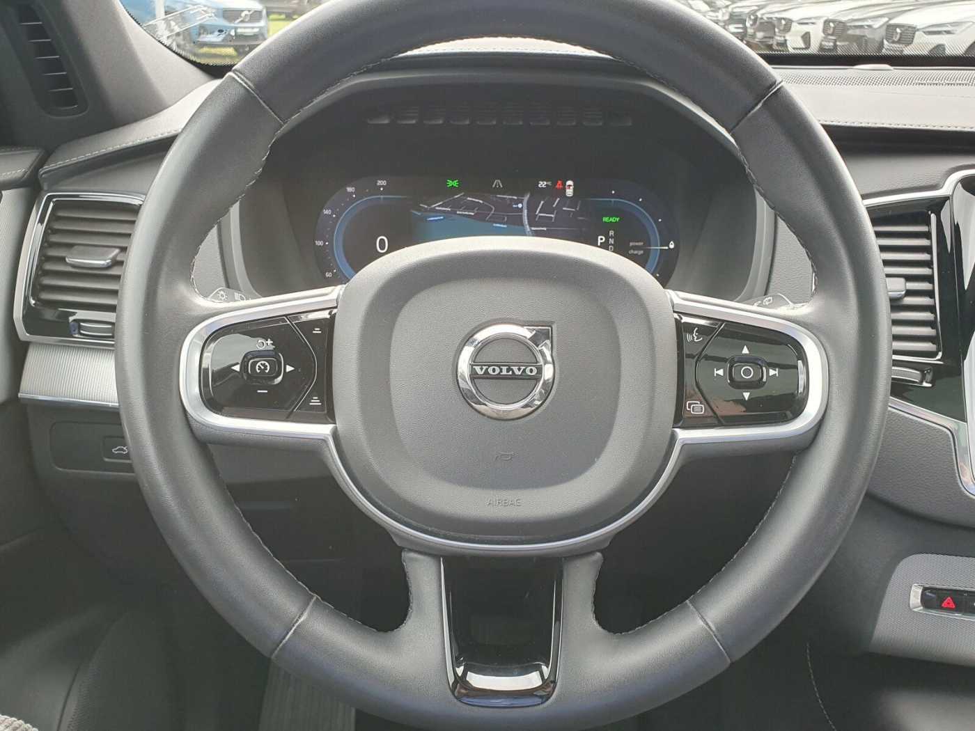 Volvo  T8 AWD Plus Dark Plug-In SD/Keyless-Start