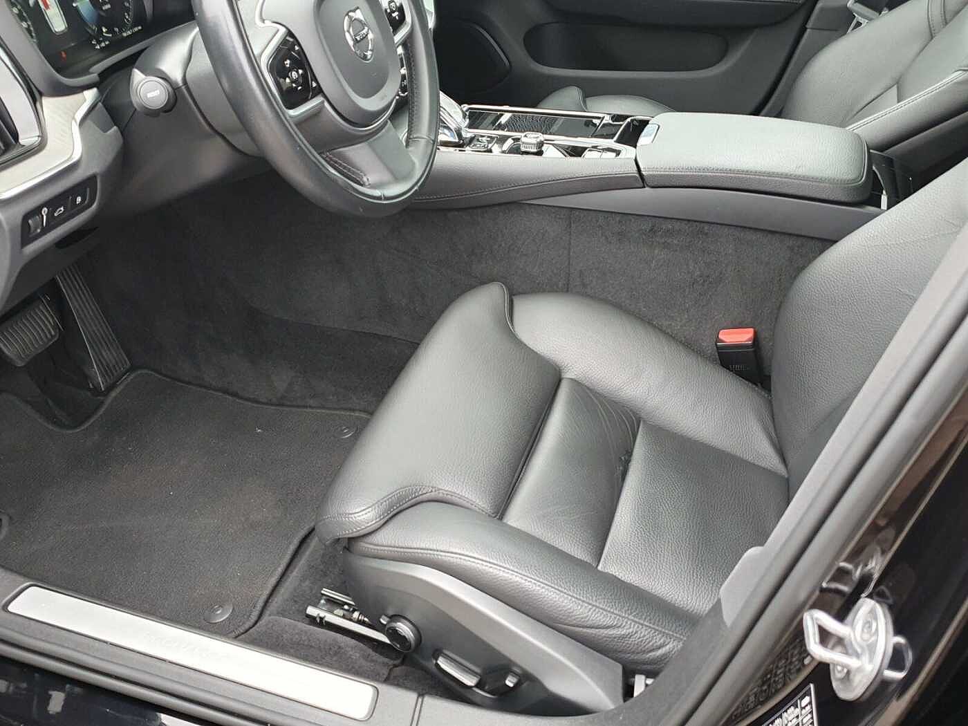 Volvo  T6 Twin Engine AWD Plus Bright Plug-In (E6d)