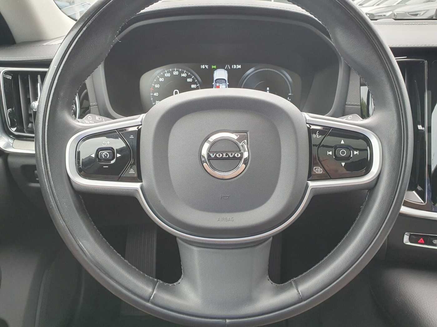 Volvo  T6 Twin Engine AWD Plus Bright Plug-In (E6d)