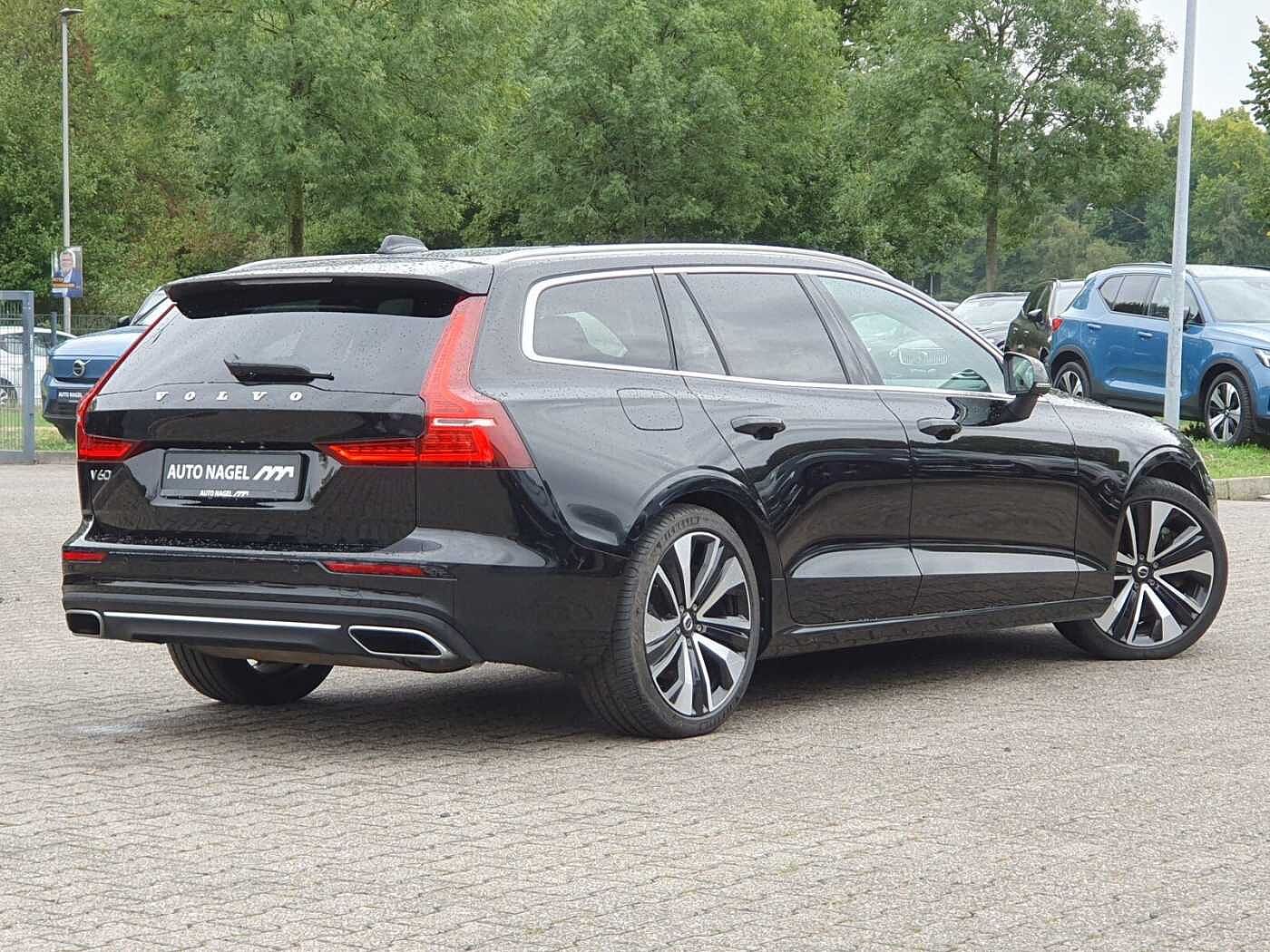 Volvo  T6 Twin Engine AWD Plus Bright Plug-In (E6d)