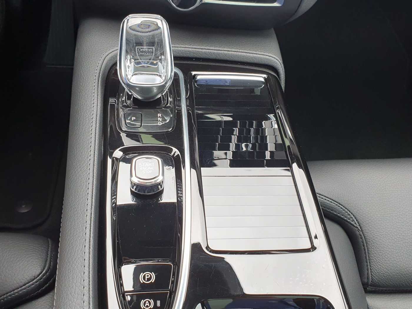 Volvo  T6 Twin Engine AWD Plus Bright Plug-In (E6d)