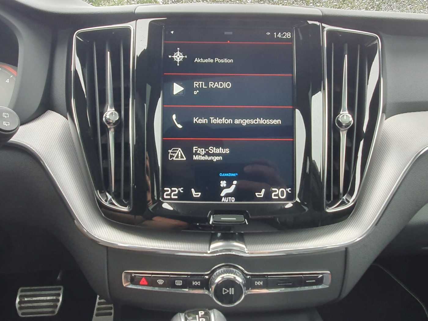 Volvo  D4 R Design Navi/SD/Keyless-Start/Autom. /BC